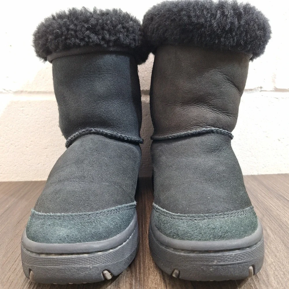 UGG Australia Ultimate Short 5275 Black Suede Sheepskin Slip On Boots Women's W5